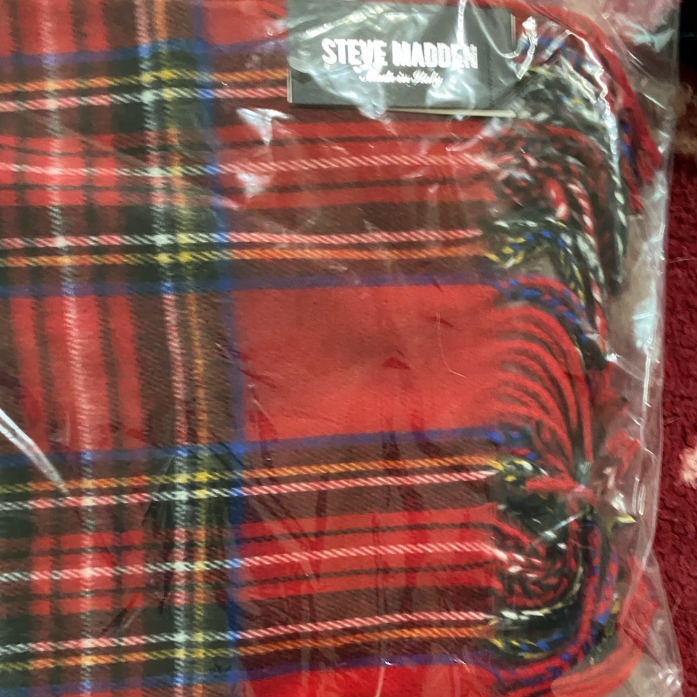 Steve Madden plaid scarf